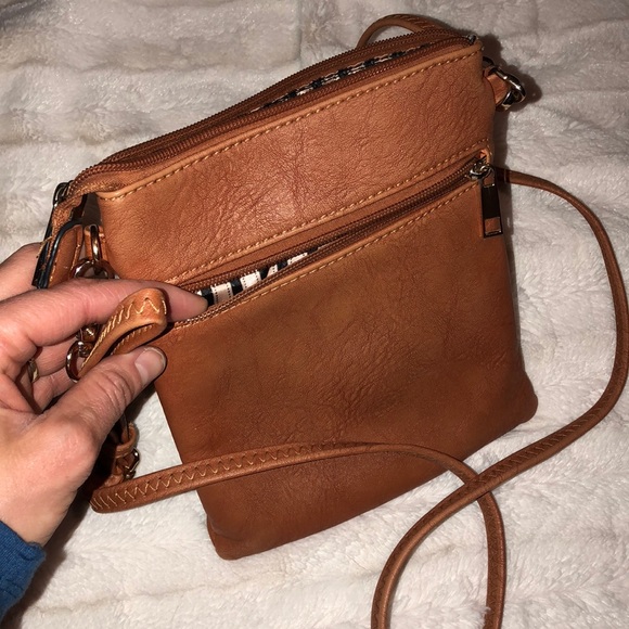 Vegan leather purse - Picture 3 of 3